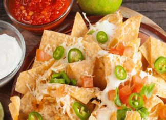 बची हुई रोटियां अब नहीं जायेंगी बेकार, उनसे झटपट बनाये क्रिस्पी Nachos, बेहद आसान है रेसिपी