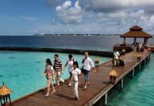 15 अगस्त और राखी की छुट्टियों में भाई बहिन या परिवार के साथ घूमने जाइए इन 7 अंतरराष्ट्रीय जगहों को