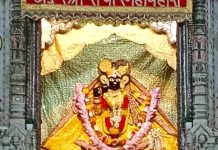 अनोखा है बांके बिहारी का ये मंदिर, यहां घंटी बजाना है वर्जित, वजह जान हैरान रह जाएंगे आप