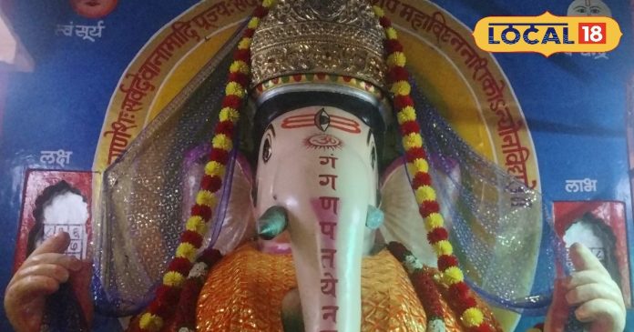 उज्जैन के बड़े गणेश... बहुत सी बहनों के भाई, अमेरिका,