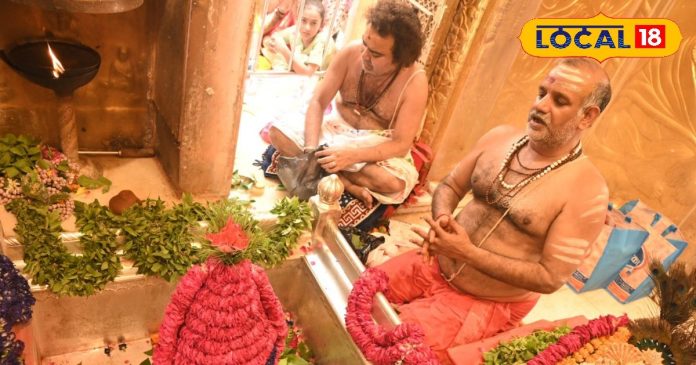 काशी विश्वनाथ के प्रांगण में गूंजे सोहर गीत, पहली बार