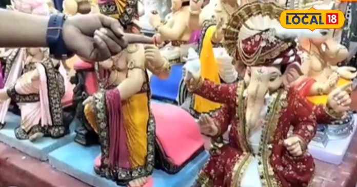 पुणे में इस जगह से बनवा सकते हैं गणपति बप्पा