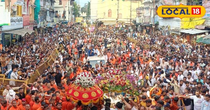 भादो में निकली महाकाल की पहली सवारी, बाबा ने भक्तों