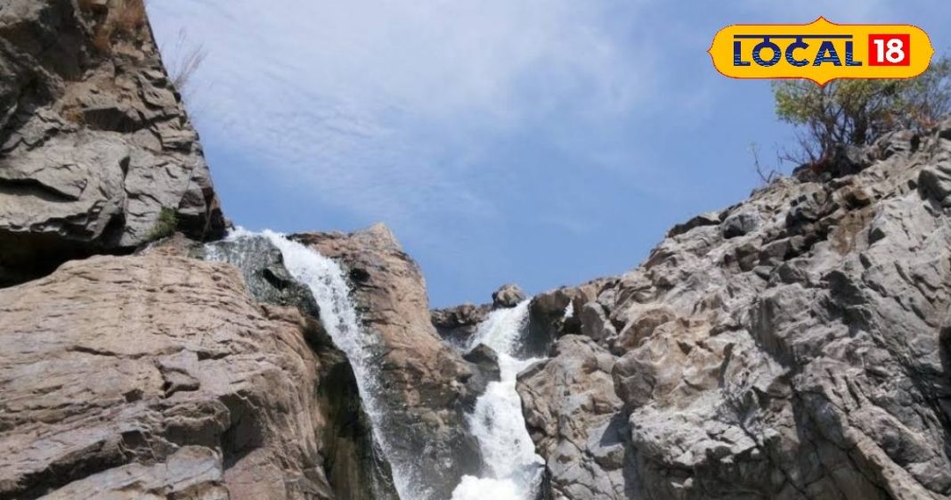 झारखंड का बेहद खूबसूरत झरना, यहां प्रकृति और धर्म एक साथ, मन हो जाएगा शांत