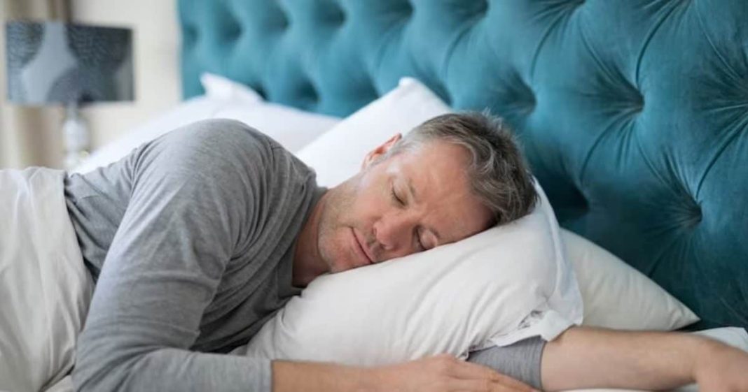 रात को देरी से सोना हो सकता है खतरनाक, हो सकती है कई स्वास्थ्य समस्या, अच्छी नींद के लिए करें यह उपाय