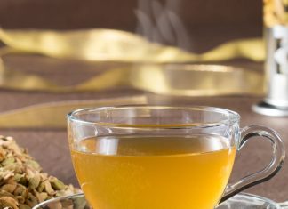 ग्रीन टी कितनी और कब पीना चाहिए? ज्यादा पीने से होंगे कई नुकसान, लीवर और पेट पर गहराएगा संकट