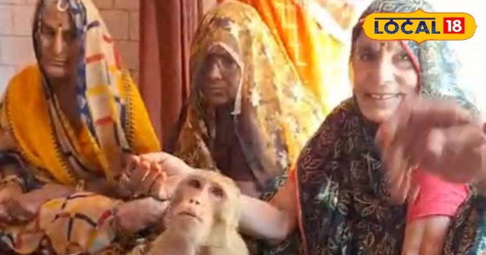 इस मंदिर में 'बजरंगबली' आते हैं रामचरित मानस का पाठ