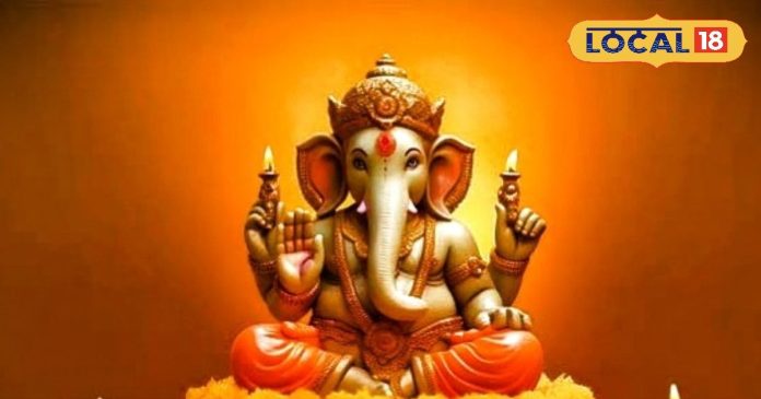 गणेश चतुर्थी पर पहली बार बप्पा को ला रहे हैं