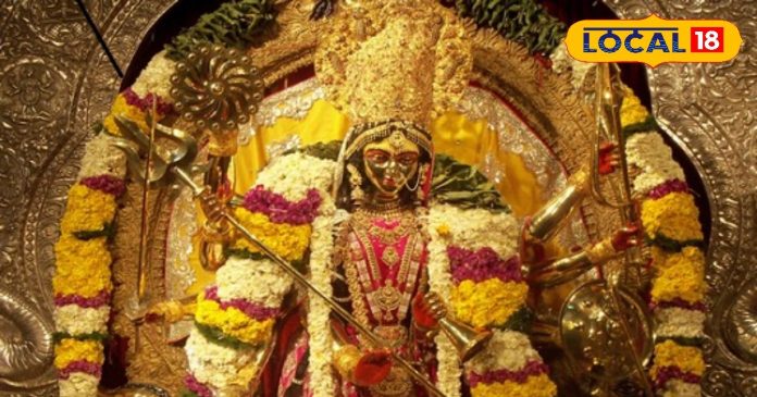 दिल्ली के ये मंदिर हैं बहुत प्रसिद्ध, नवरात्रि में लगती