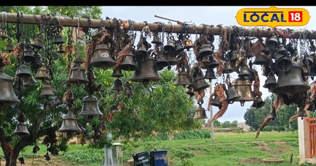 राजघराने के किले से ऊंची पहाड़ी पर बना है यह धाम, कभी रानी ने कर दिया था यहां के ब्राह्मण का अपमान, जानें फिर क्या हुआ