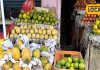नवरात्र में फलों की बढ़ी मांग, बक्सर की इस मार्केट में सस्ते मिल रहे फल