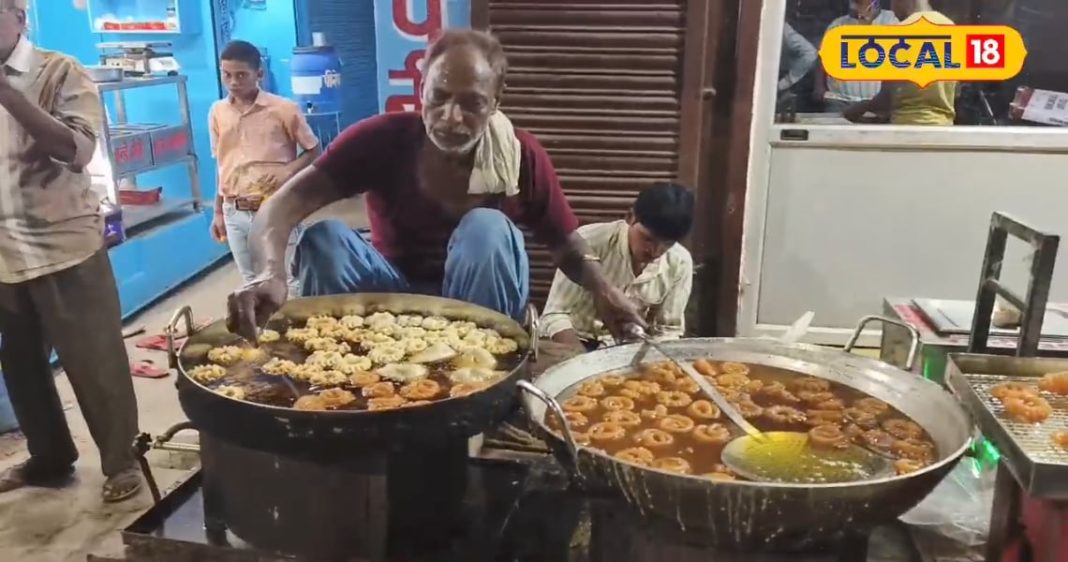 Famous sweets: अच्छी-अच्छी मिठाइयों को टक्कर देती है फर्रुखाबाद की यह मिठाई, लाजवाब है स्वाद और आकार