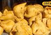 Famous Samosa: मात्र 15 रुपये का समोसा, बूंदी के रायते के साथ करते हैं सर्व, लाजवाब स्वाद है दूर-दूर तक फेमस