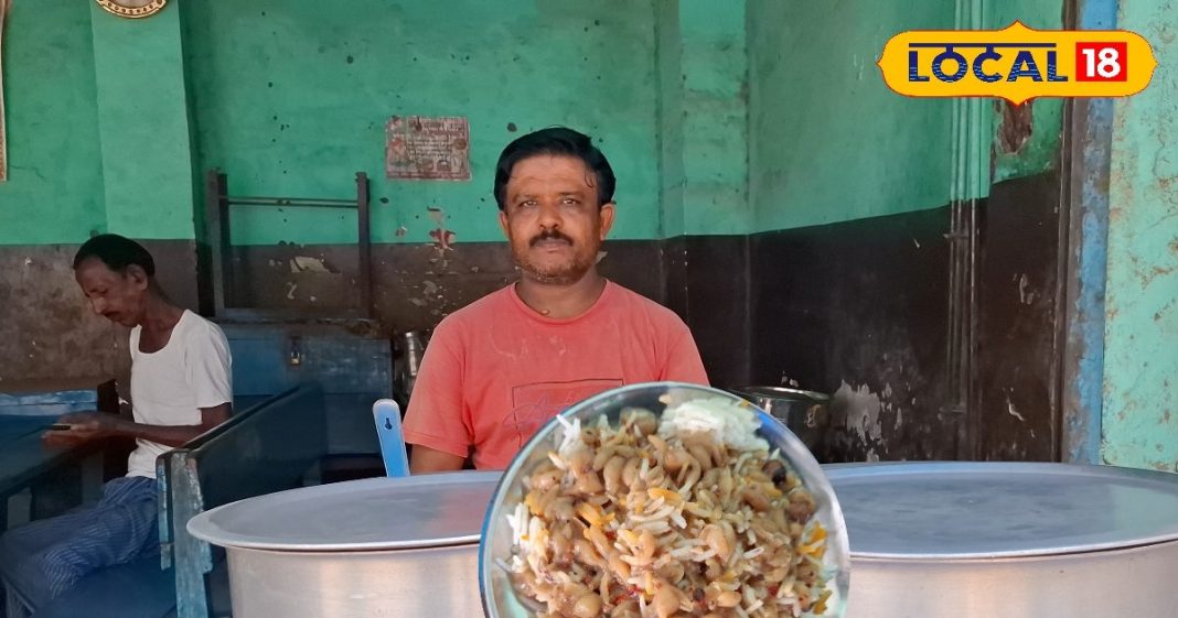 UP Street Food: इस दुकान में मिलने वाले छोले-चावल की दूर-दूर तक है धूम, कीमत इतनी की यकीन नहीं होगा