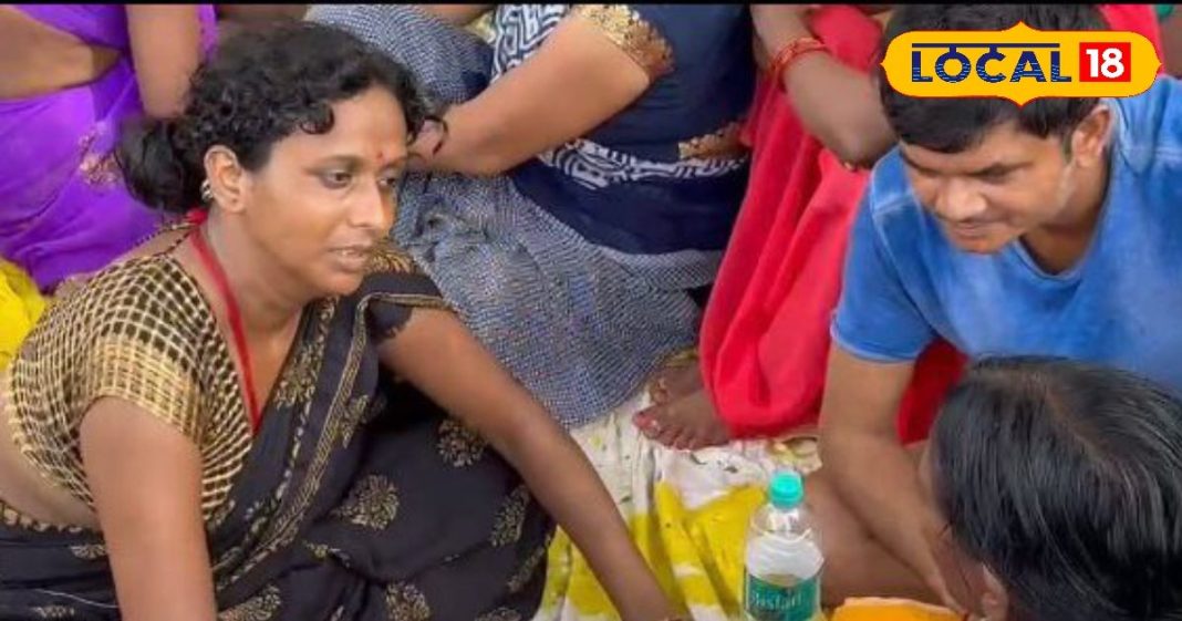 Rohtas News : भूतों को भी डरा दें यहां के ओझा-तांत्रिक! मेले में पटक-पटककर होती है झाड़-फूंक, देखकर खड़े हो जाएंगे रोंगटे