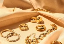 दिवाली पर क्यों होती है गहने और पैसों की पूजा? क्या है इसका महत्व और फायदे, यहां समझें