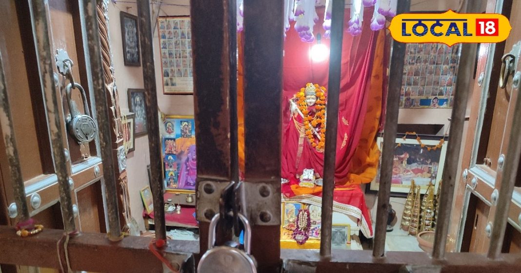 भाई के डर से इस राजा ने ताले में बंद कर दी थी माता की मूर्ति, अनोखी है कहानी