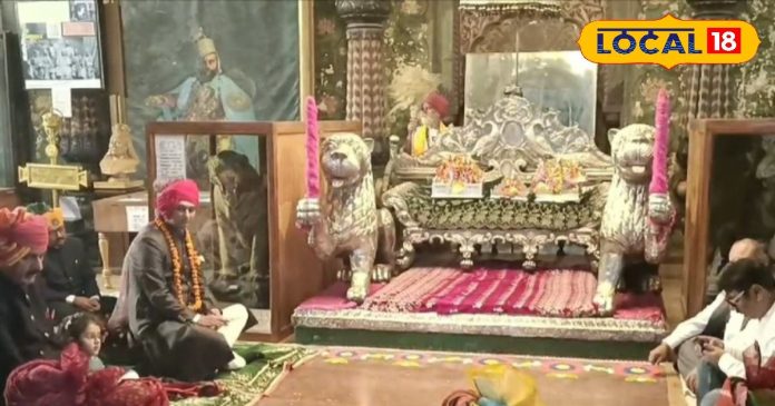 रीवा किले में 350 साल पुरानी राजगद्दी पूजन परंपरा,दशहरा उत्सव