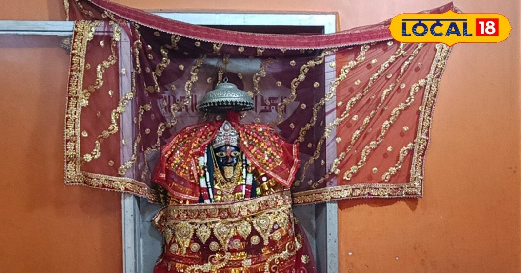 सोनभद्र में मनचाही मुरादें पूरी करती हैं मां काली, भक्तों का लगता है जमावड़ा, हजार वर्ष पुराना इतिहास