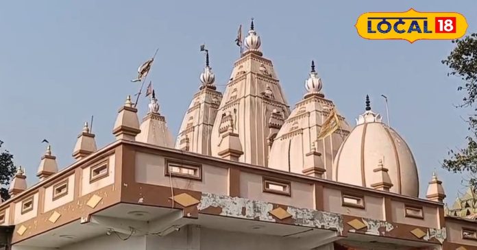 250 साल पुराने इस मंदिर के बाबा जिसको देते हैं