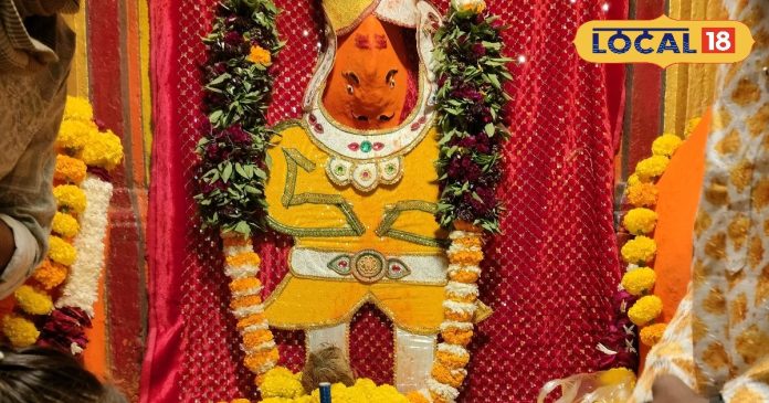 Bhairav Ashtami: 2000 साल पुराने काल भैरव मंदिर में लगा