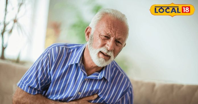 HYP_4725405_seniormansufferingaheartattack_watermark_09102024__2-16x9.jpg