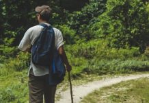 उम्र के हिसाब से आपको रोजाना कितनी देर तक चलना चाहिए? अगर नहीं करते हैं तो हो जाएं अलर्ट