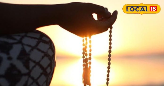 इन 2 मंत्रों का रोजाना करें जाप, पढ़ाई में मिलेगी