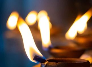 दीपक जलाने के लिए तेल या घी! क्या ज्यादा शुभ होता है? 99% लोग इसे जलाते समय करते हैं गलती, कहीं आप भी तो नहीं…