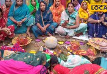 भाईयों के लंबी उम्र के लिए कूटे गए गोवर्धन बाबा, श्राप देने पर चुभाया कांटा