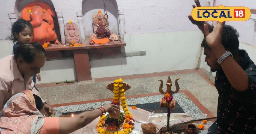 यह शिवालय है दो हजार साल पुराना, नर्मदा परिक्रमा वासियों को मिलती ये सुविधा