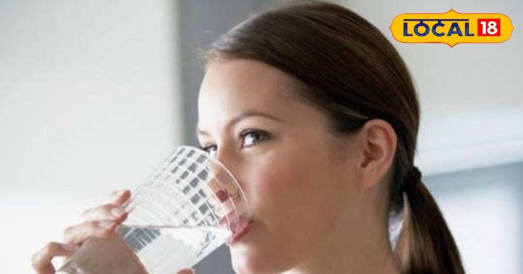 पानी पीने के बाद भी नहीं बुझ रही प्यास? बड़ी बीमारी का है संकेत! जानें डाक्टर की राय…
