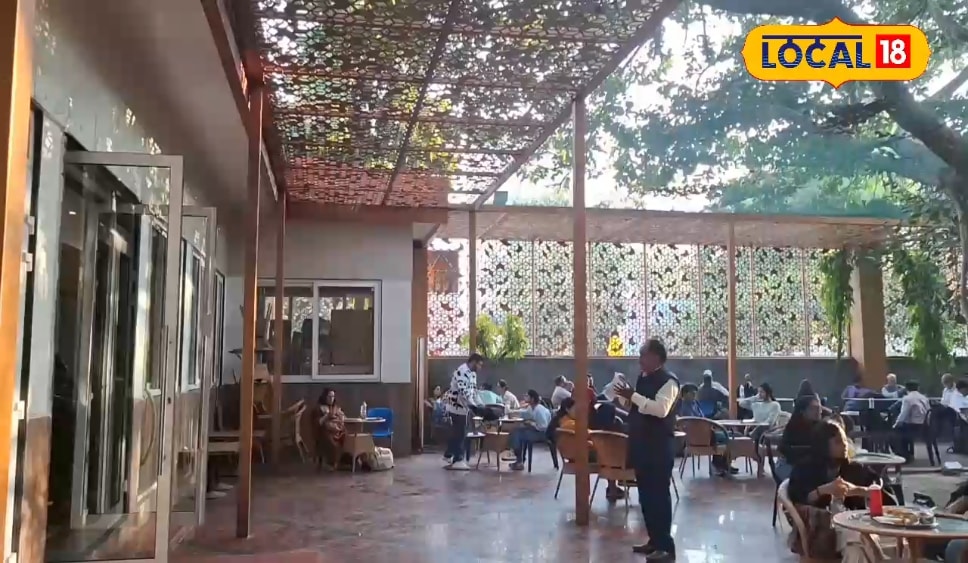 100 रुपये लो और पहुंच जाओ इस कैफे में, खाना होगा बहुत शानदार, फोटोज भी आएंगी सुंदर-सुंदर