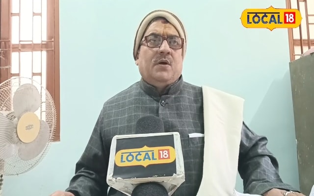 Sagittarius Horoscope : धनु राशि वालों को शिक्षा के क्षेत्र में मिलेगी जल्द ही सफलता, अभी न बढ़ाएं व्यापार