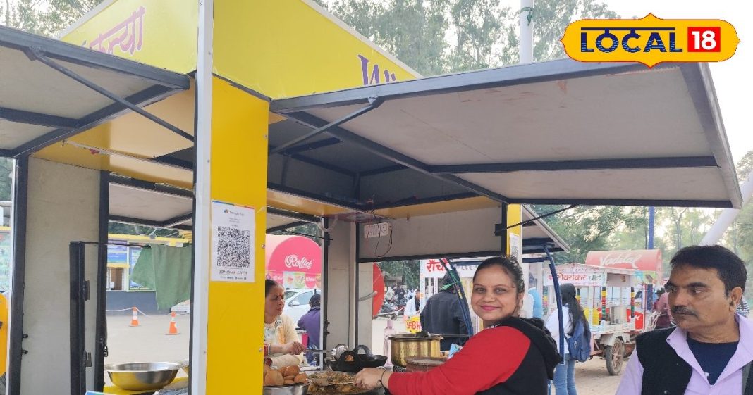 तानों से मिली मजबूती और पूरे शहर में मशहूर हो गया भारती लिट्टी चिकन का स्वाद