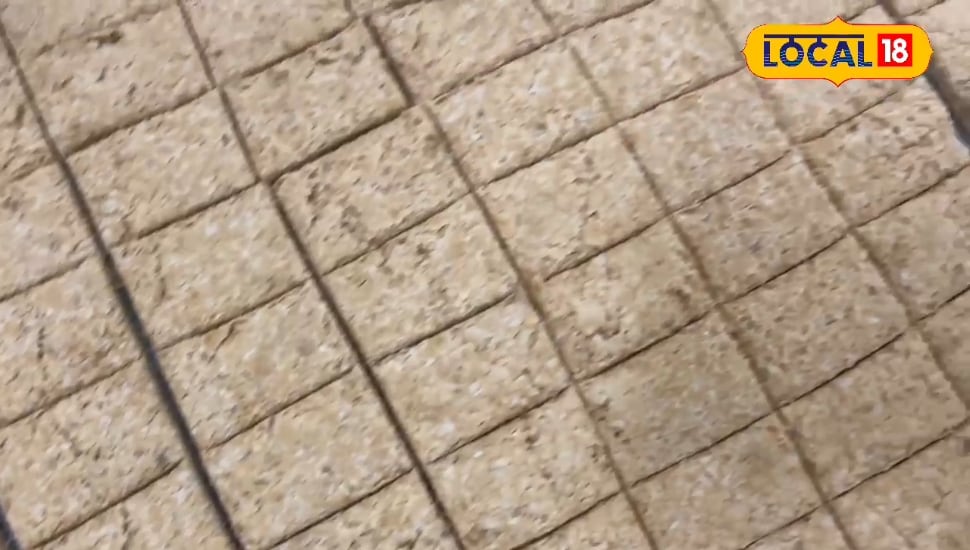 सर्दियों में सिर्फ 3 माह मिलती है यह अनोखी मिठाई, स्वाद ऐसा की खाते ही कहेंगे वाह!, भीषण ठंड में भी शरीर में बनी रहेगी गर्माहट