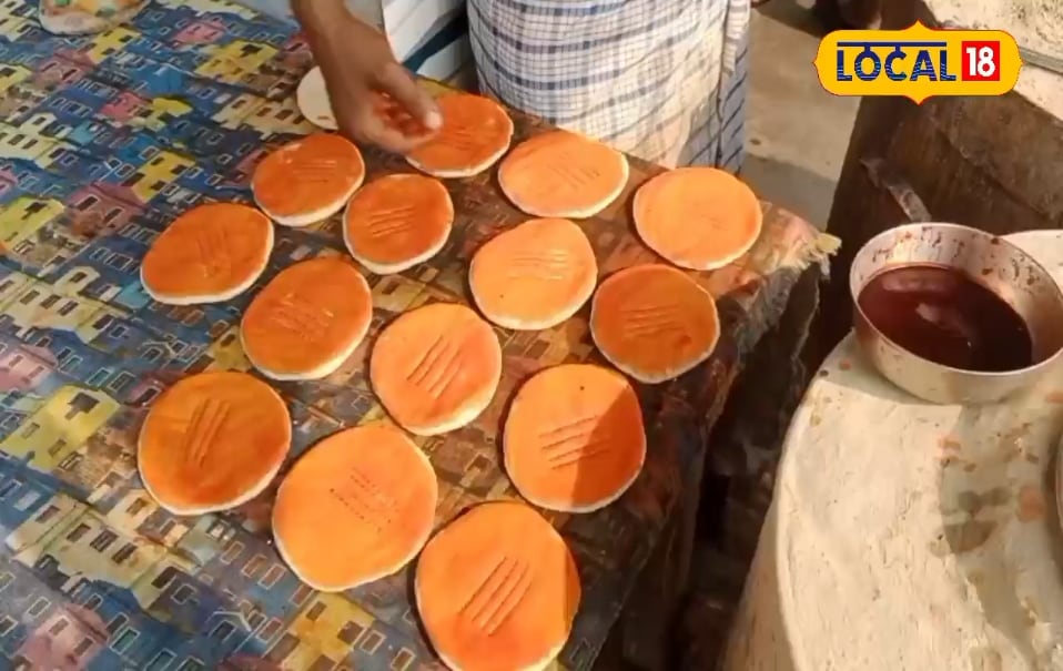 चीनी, बिस्कुट, गुलाब जामुन पाउडर डालकर बनती है यह रोटी, 500 रोटियों की डेली होती है बिक्री, स्वाद ऐसा कि खाते ही कहेंगे वाह!