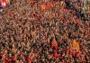 Maha kumbh 2025: बदलना चाहते हैं किस्मत? महाकुंभ जाएं तो घर जरूर लाएं ये 4 दिव्य चीजें, ग्रह दोष से मिलेगी मुक्ति!