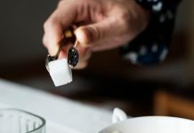 हेल्दी या नुकसानदायक…अगर 1 साल के लिए मीठा खाना छोड़ दिया तो क्या होगा?