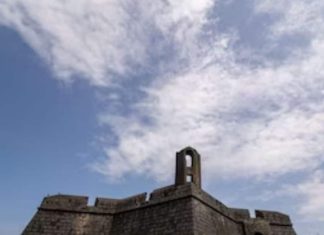 राजस्थान में तो कई किले देखें होंगे, लेकिन मुंबई के इन किलों के बारे में कम ही लोग जानते हैं!