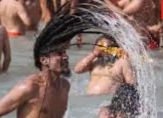 Mahakumbh Mela 2025 :कौन करता है सबसे पहले शाही स्नान? जानिए पेशबाई और नागा साधुओं के बारे में विस्तार से !