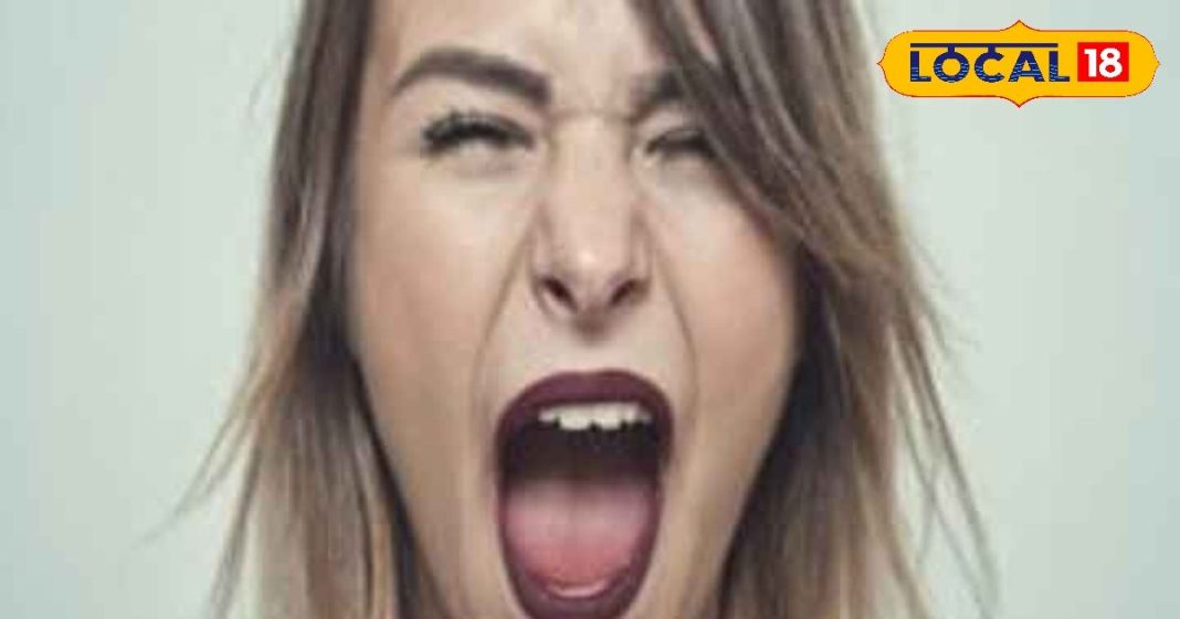 छोटी-छोटी बात पर आता है गुस्सा, इस रत्न को करें