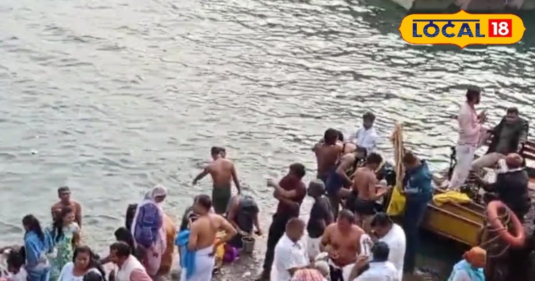 इस नदी में स्नान करने मात्र से धुल जाते हैं