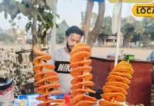 आप भी हैं पोटैटो ट्विस्टर खाने के शौकीन? तो यहां आएं, साथ में मिलेंगे मशरूम, शिमला मिर्च और पनीर के पकौड़े!