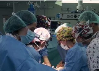 इतिहास में पहली बार, इलाज करने वाले डॉक्टर को ही हो गया कैंसर, लेकिन मरीज के साथ क्या हुआ?