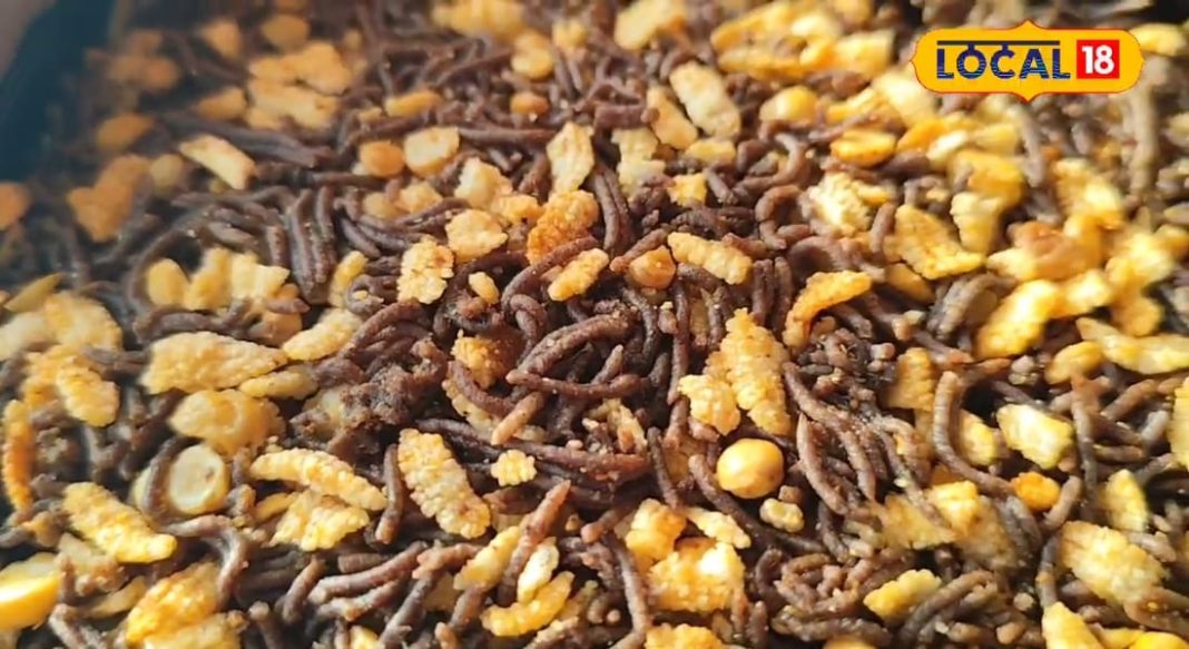 रांची के अपर बाजार में छाया आदीवासी मिक्सचर, एक बार खिला दिया तो उंगली चाटते रह जाएंगे मेहमान