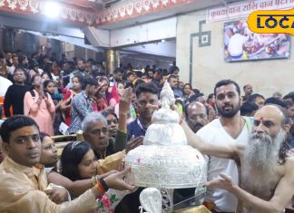 Ujjain Mahakal:मन्नत पूरी होने पर झारखंड के भक्त ने भेंट की 3kg चांदी का मुकुट