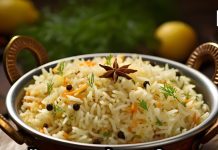 चावल खाने का सही समय और इसके फायदे: जानें विशेषज्ञों की राय