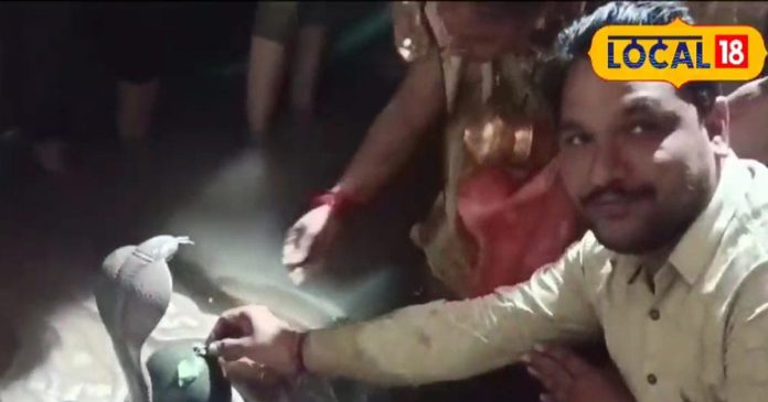 एक साल बाद..12 घंटे के लिए जल से बाहर आए भोलेनाथ!