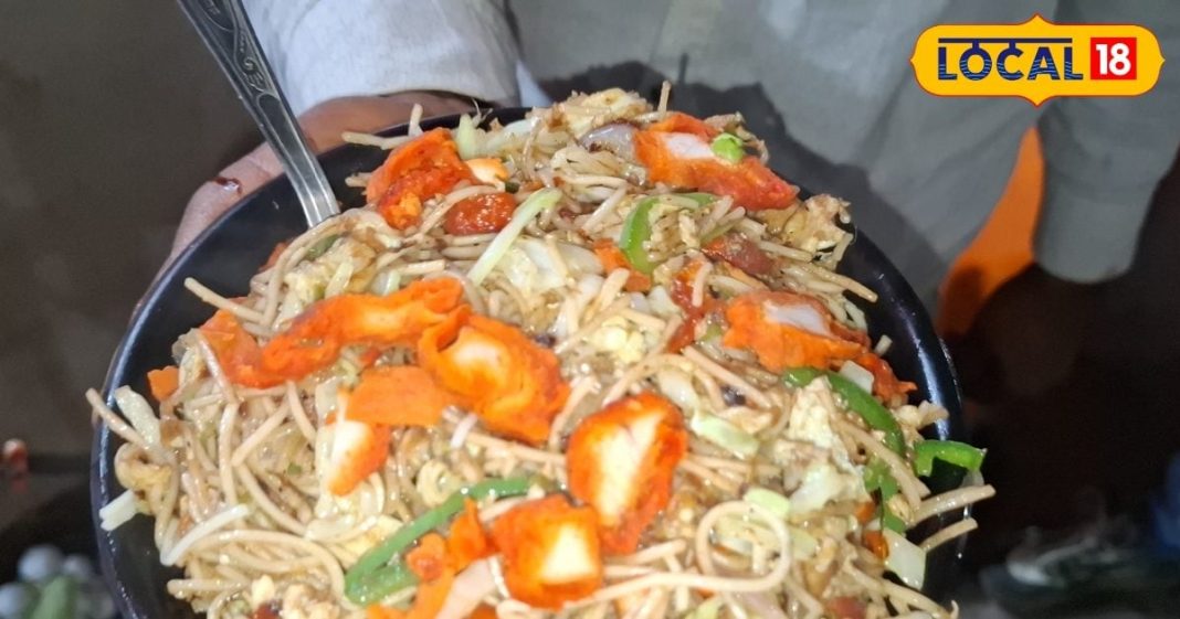 यूपी में पहली बार! मुंबई की अंडा-चिकन चाऊमीन ने मचाई धूम, फूड लवर्स की बनी….